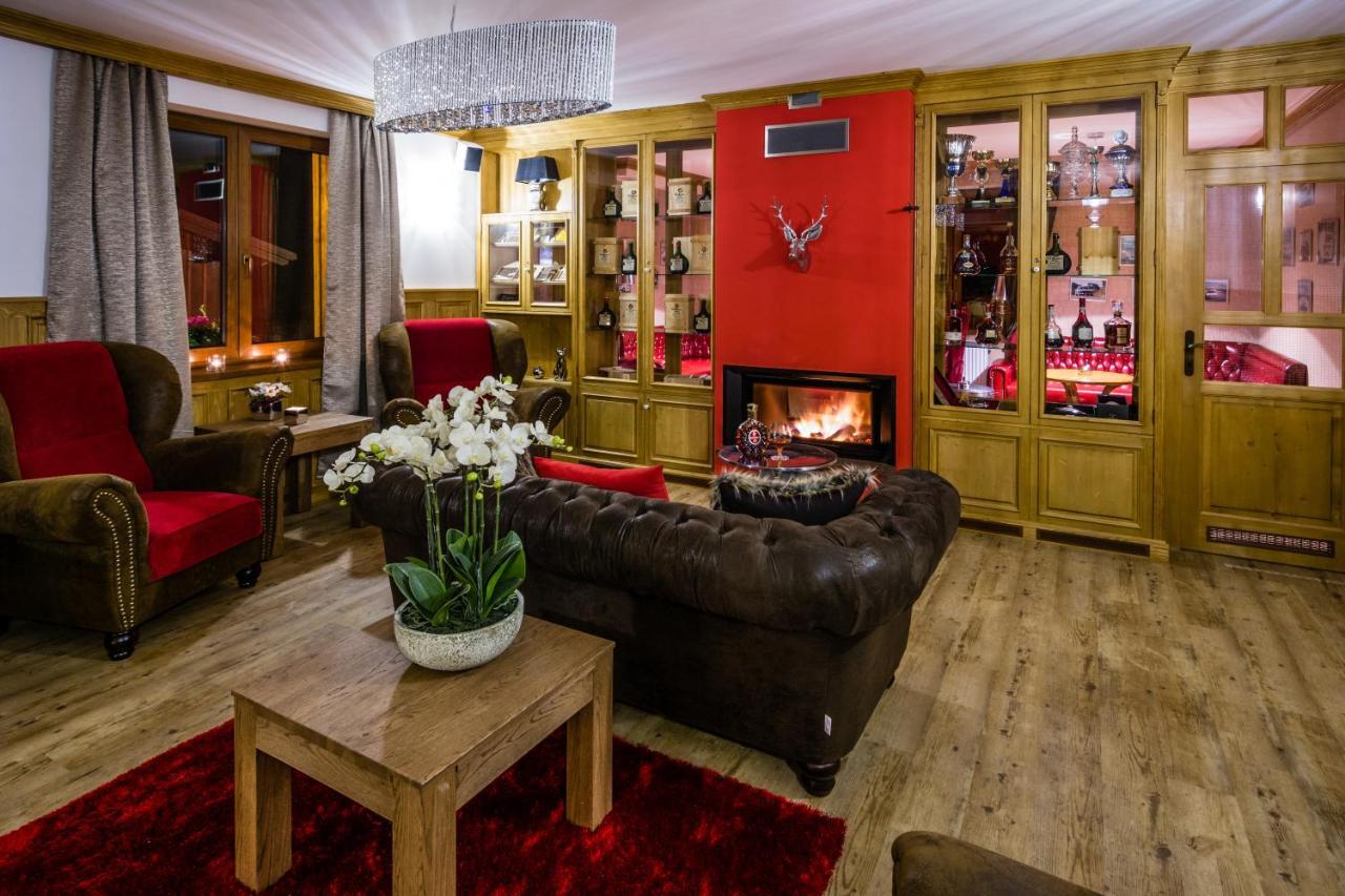 Wellness Hotel V Nebi Korenov Bagian luar foto