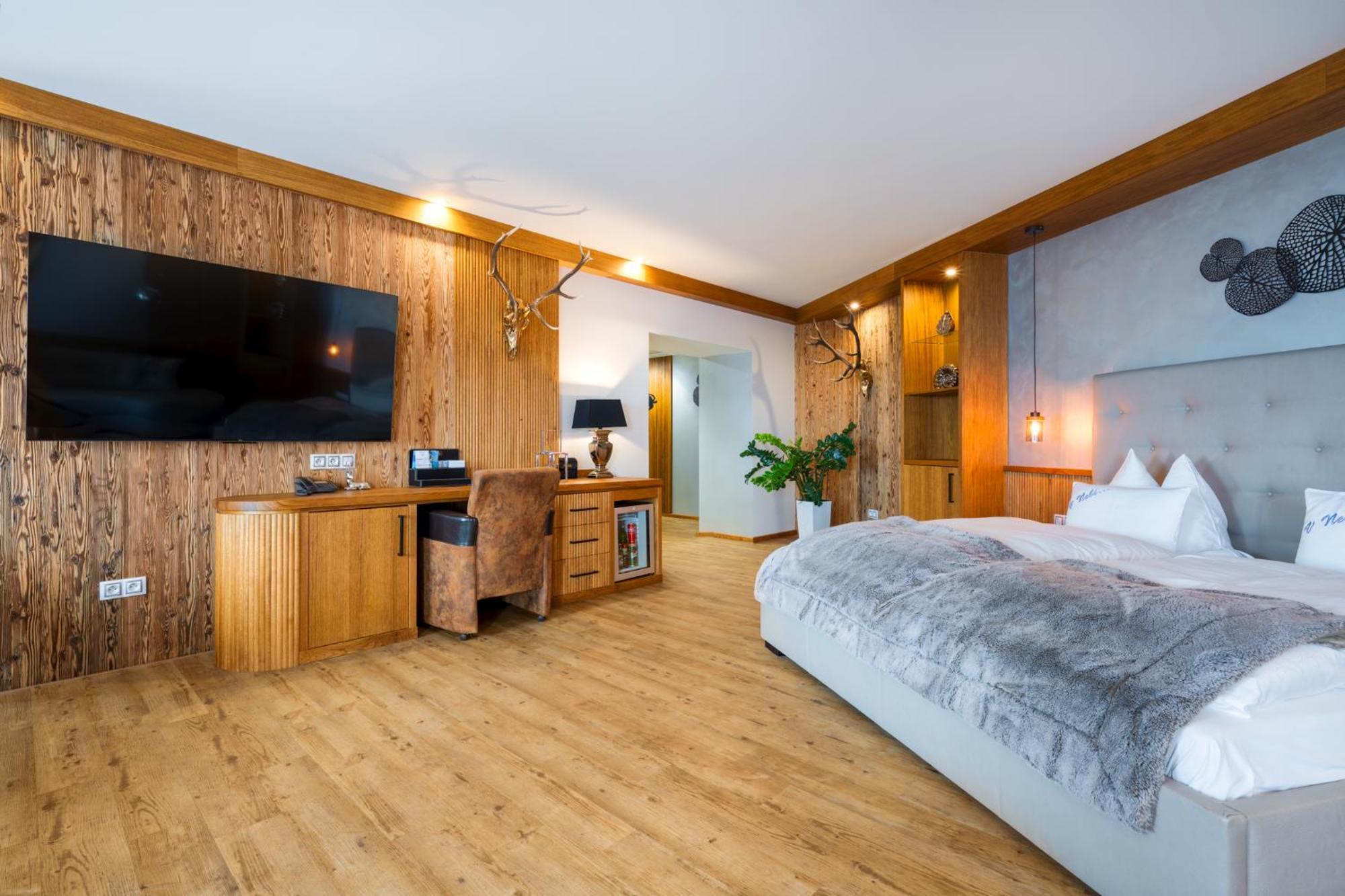 Wellness Hotel V Nebi Korenov Bagian luar foto